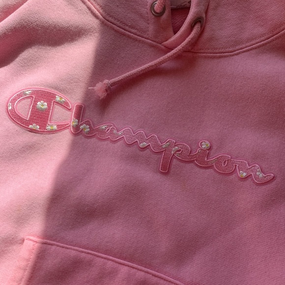 Baby pink champion daisy logo hoodie - Picture 5 of 7